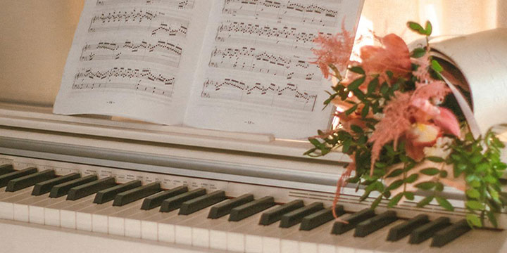 Choose the Right Music for Funeral Slideshow